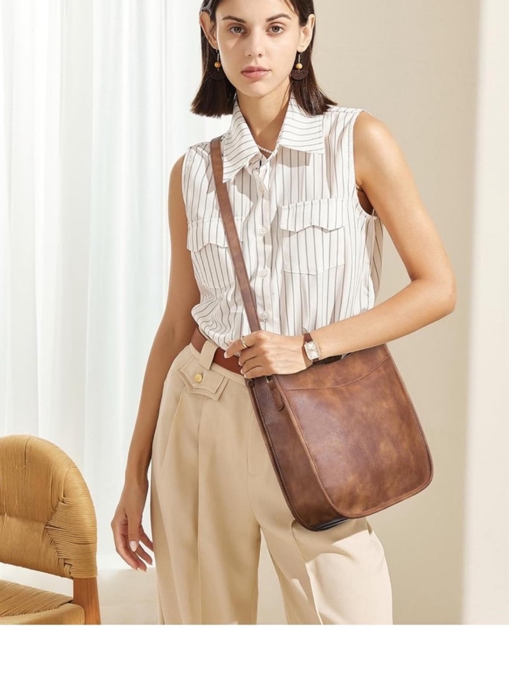 Women’s Classic Brown Leather Crossbody Bag